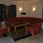 Roste Hyttetun Og 2*