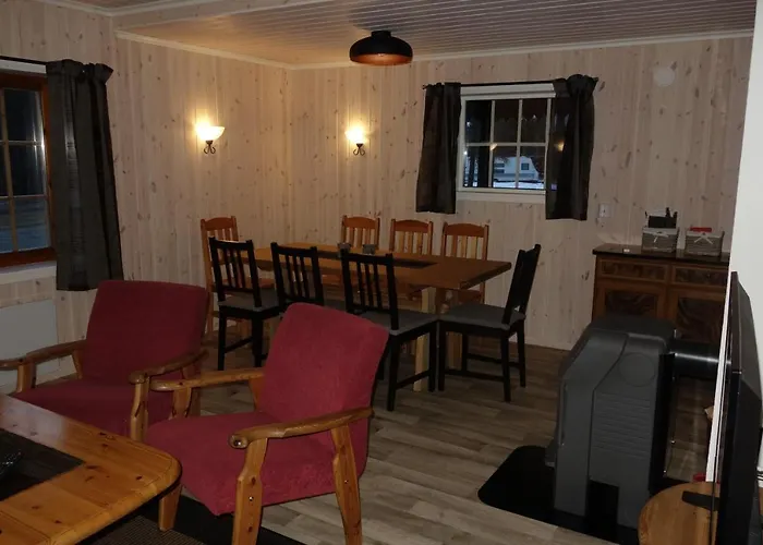 Roste Hyttetun Og Campingplasser Os (Hedmark)